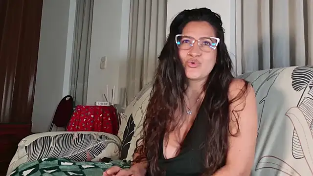 DeesseLuxure's cam snapshot