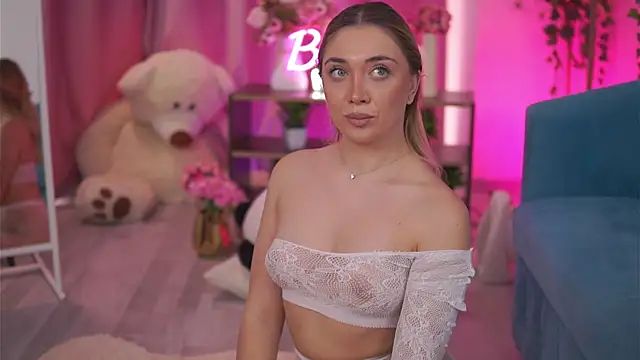 NadyaBlue's cam snapshot