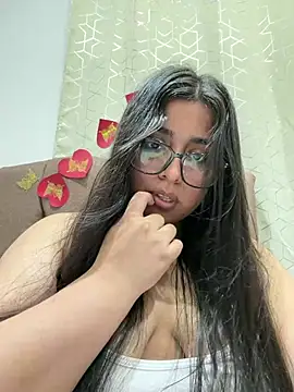 virginbrunette99's cam snapshot