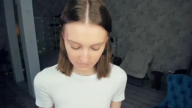 LianneBynon's cam snapshot