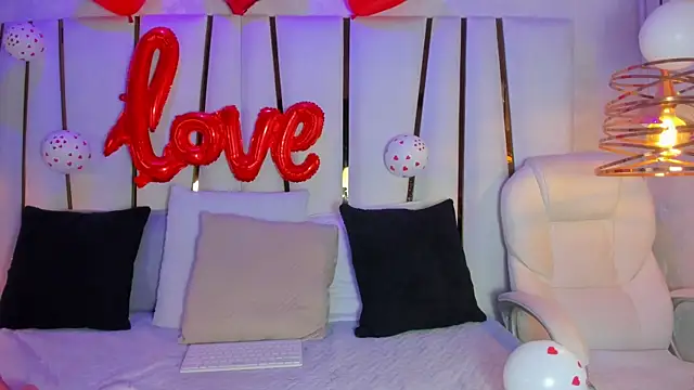 SofiaGlow_'s cam snapshot