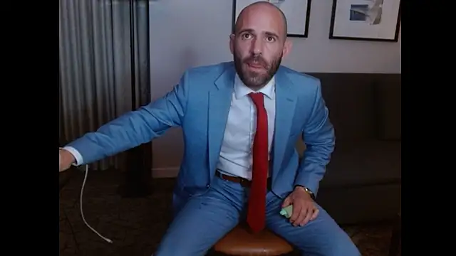 TheNakedPreacher live sex cam