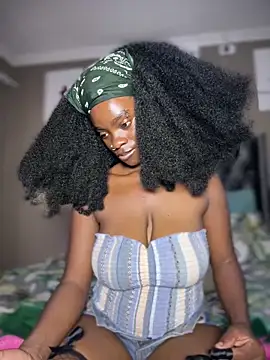 Candy-Heart's cam snapshot