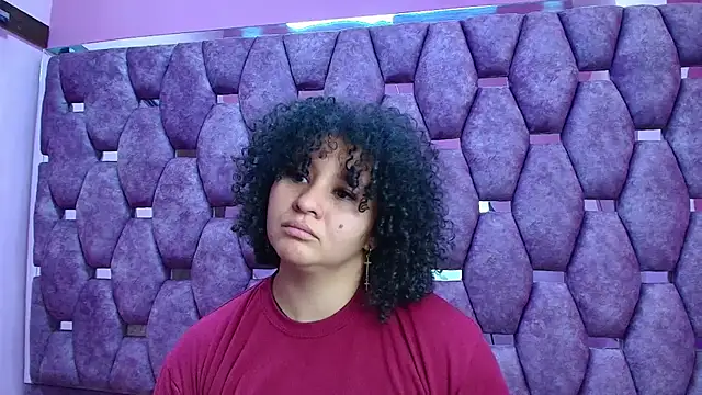 AlaSmith's cam snapshot