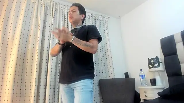 cami-coral1 live sex cam