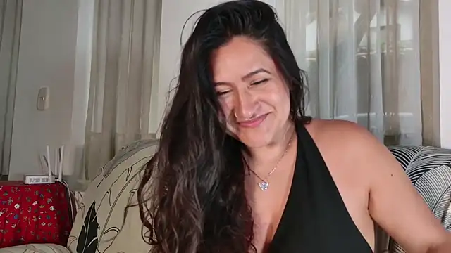 DeesseLuxure's cam snapshot