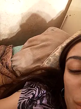 Jennyvignaduzzo's cam snapshot