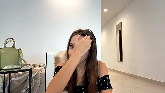 LuellaHalifax's cam snapshot