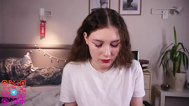 MegganKinson live sex cam