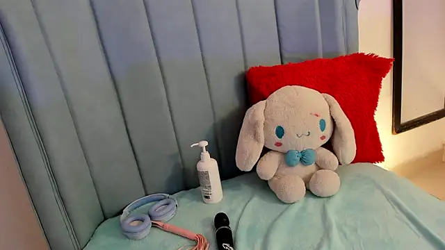 AlexaFoxy18 live sex cam