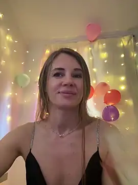 LucieMack's cam snapshot