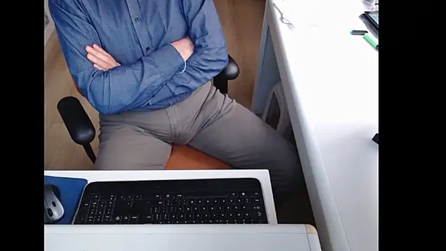 dutchpornking's cam snapshot