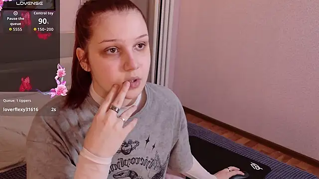 Kortney_Fox's cam snapshot