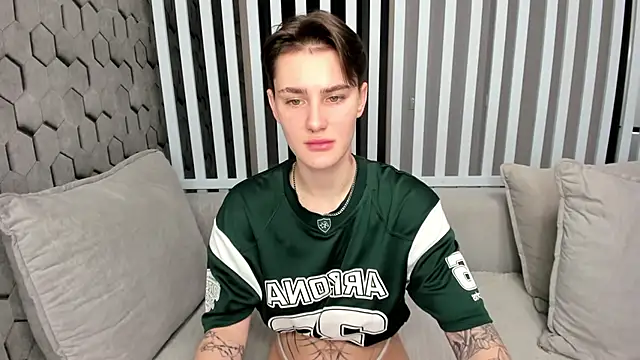 GildedSin's cam snapshot