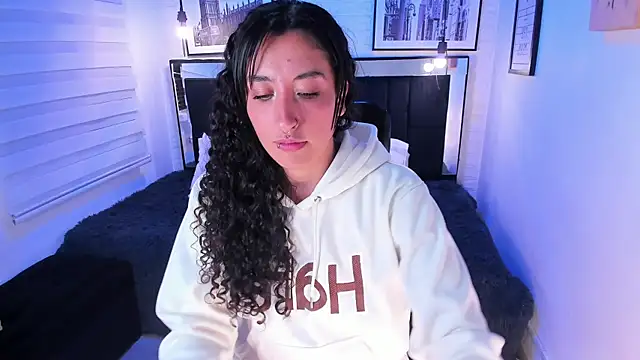 ladyraing live sex cam