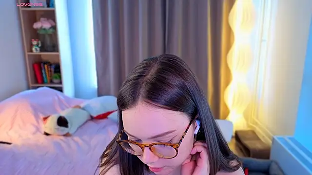 MilenaSaint live sex cam