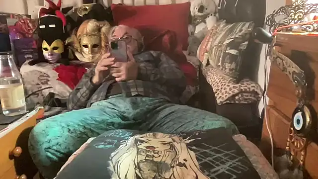 EroticVenetian live sex cam