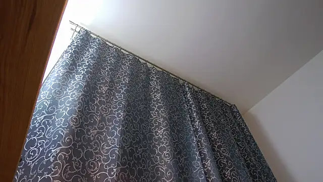 AnyaRose live sex cam