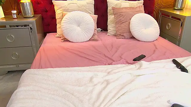 IrisMonn live sex cam