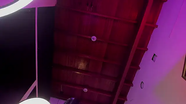 BritannyClaire live sex cam