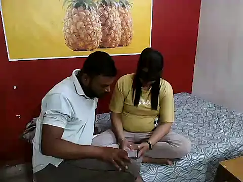 Lovelycouple25's cam snapshot