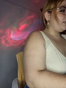 mila_curvy's cam snapshot