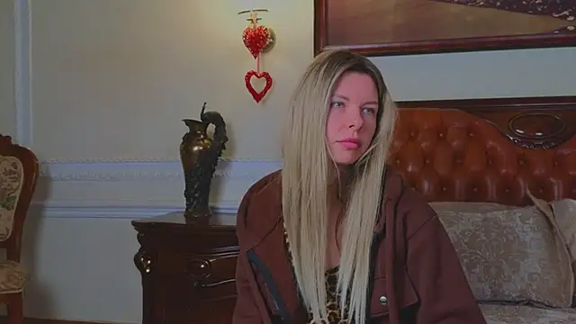 Real_Tini live sex cam