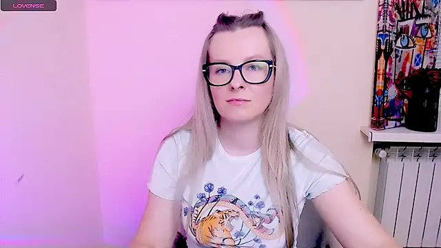 AllaLeomz's cam snapshot