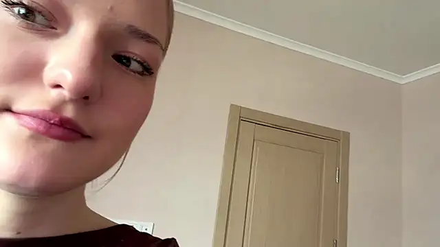 Milayouknow's cam snapshot