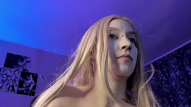 Akira-ivy live sex cam