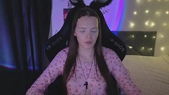 Luna_Navy's cam snapshot