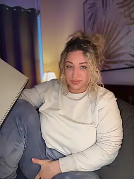 miamellycious live sex cam