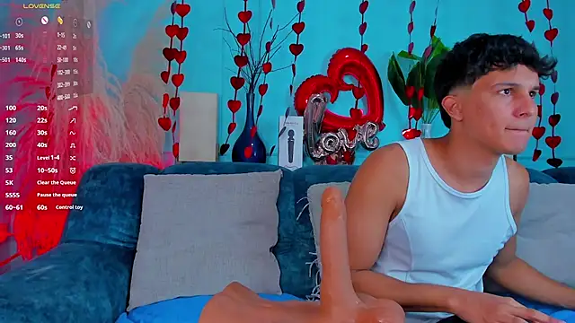 Leo_Savage_ live sex cam