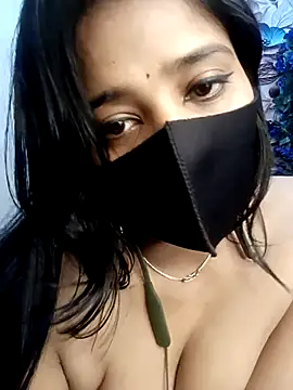 Sony-Model's cam snapshot