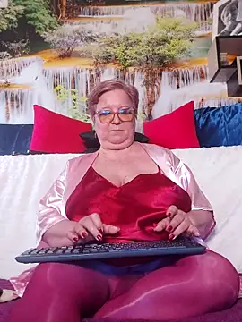 QueenPammy1 live sex cam