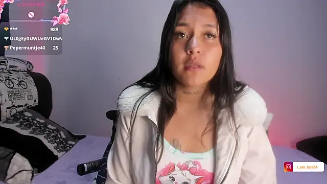 Sharlottee__'s cam snapshot