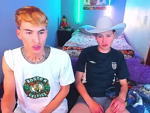 Latin_boysxxxx's cam snapshot