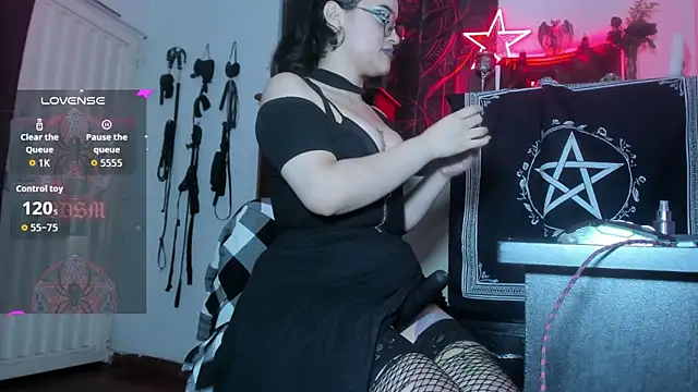 OnyxDiosaGotica live sex cam