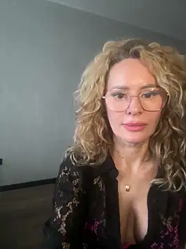 Tania201243's cam snapshot