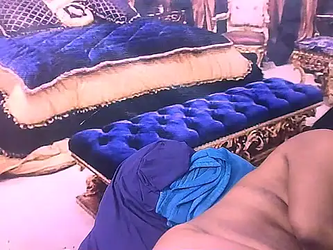 indianCherryPie's cam snapshot