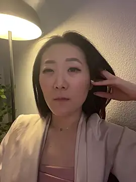 AikoYamada live sex cam