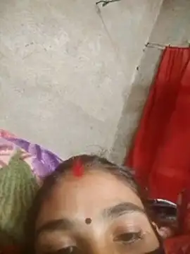 Laxmi9090 live sex cam