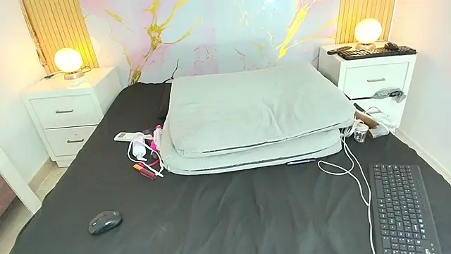 AprillRoss live sex cam