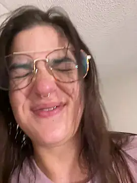 SafeinouterSpace's cam snapshot