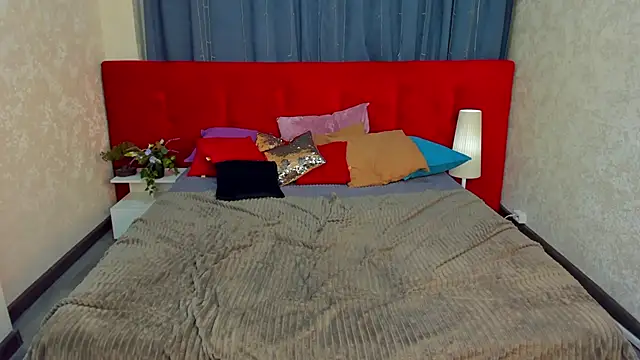 Luna__Lewis live sex cam