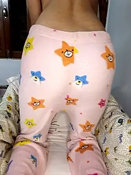 miss_raavy's cam snapshot