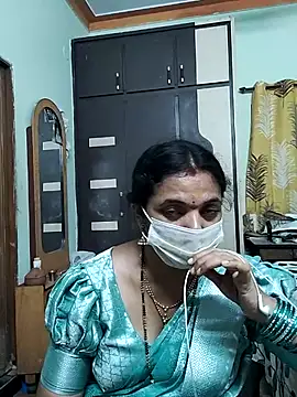 bhavyasri_55's cam snapshot