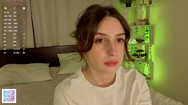 LeanneDinkle live sex cam