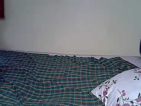 Lovelyheers's cam snapshot