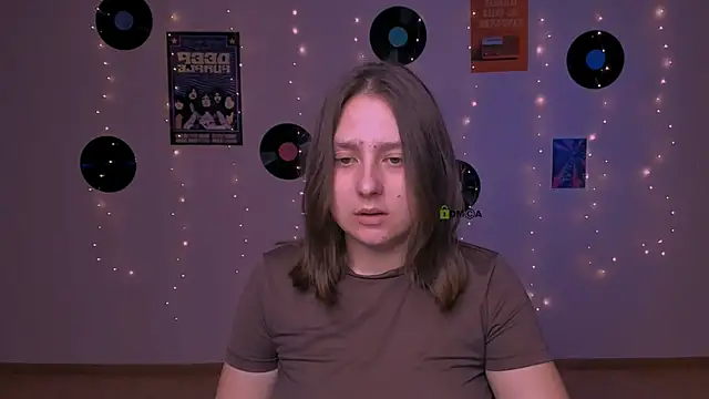 kora_cosmo's cam snapshot